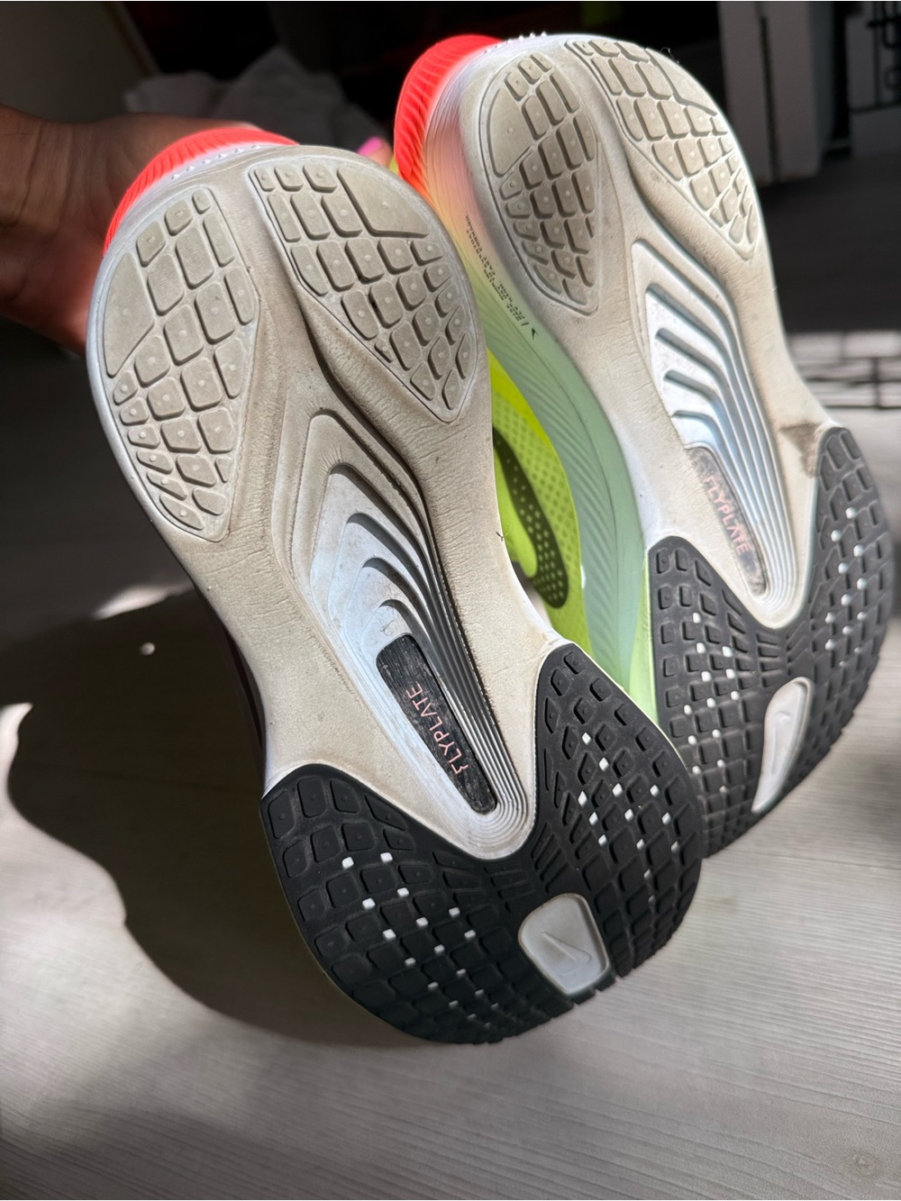 Nike Zoom Fly 6 - Lime Green. Women’s size 10 - Picture 7 of 8